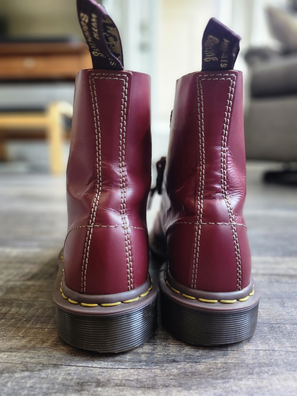 Dr. Martens Vintage 1460 Made In England Burgundy / Oxblood Quilon White Stitch - Picture 4 of 16